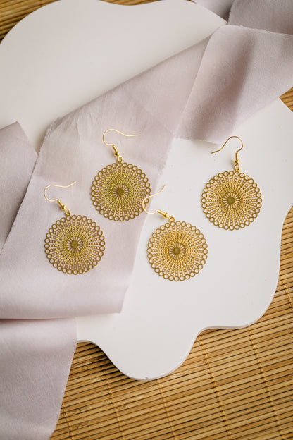 fringe earrings made of brass