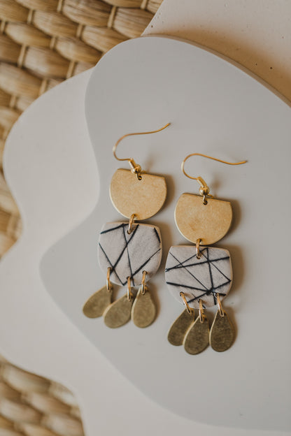 MARJA - small drop earrings gold