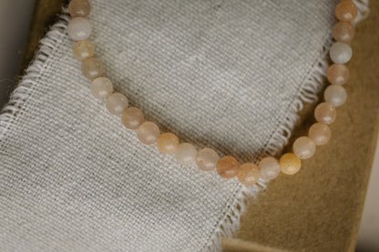 Bracelet with apricot aventurine gemstone beads