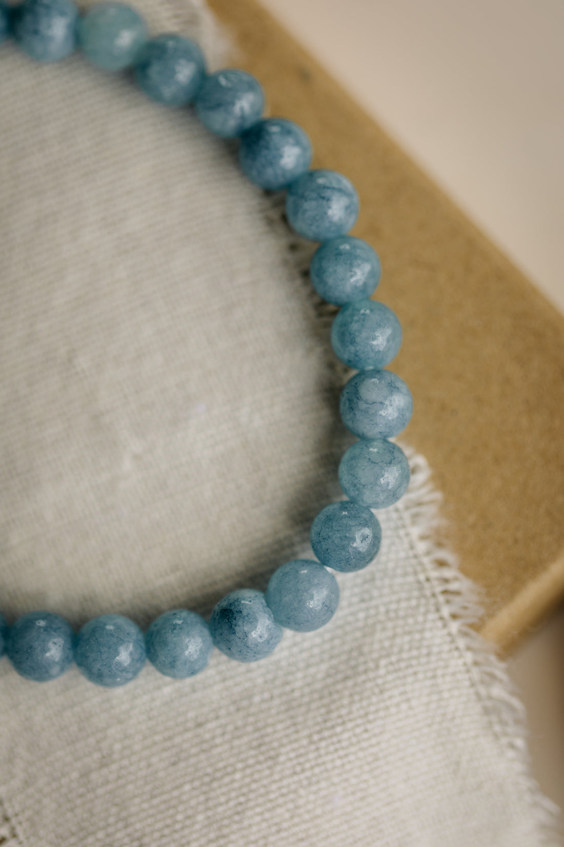 Bracelet with blue aquamarine gemstone beads