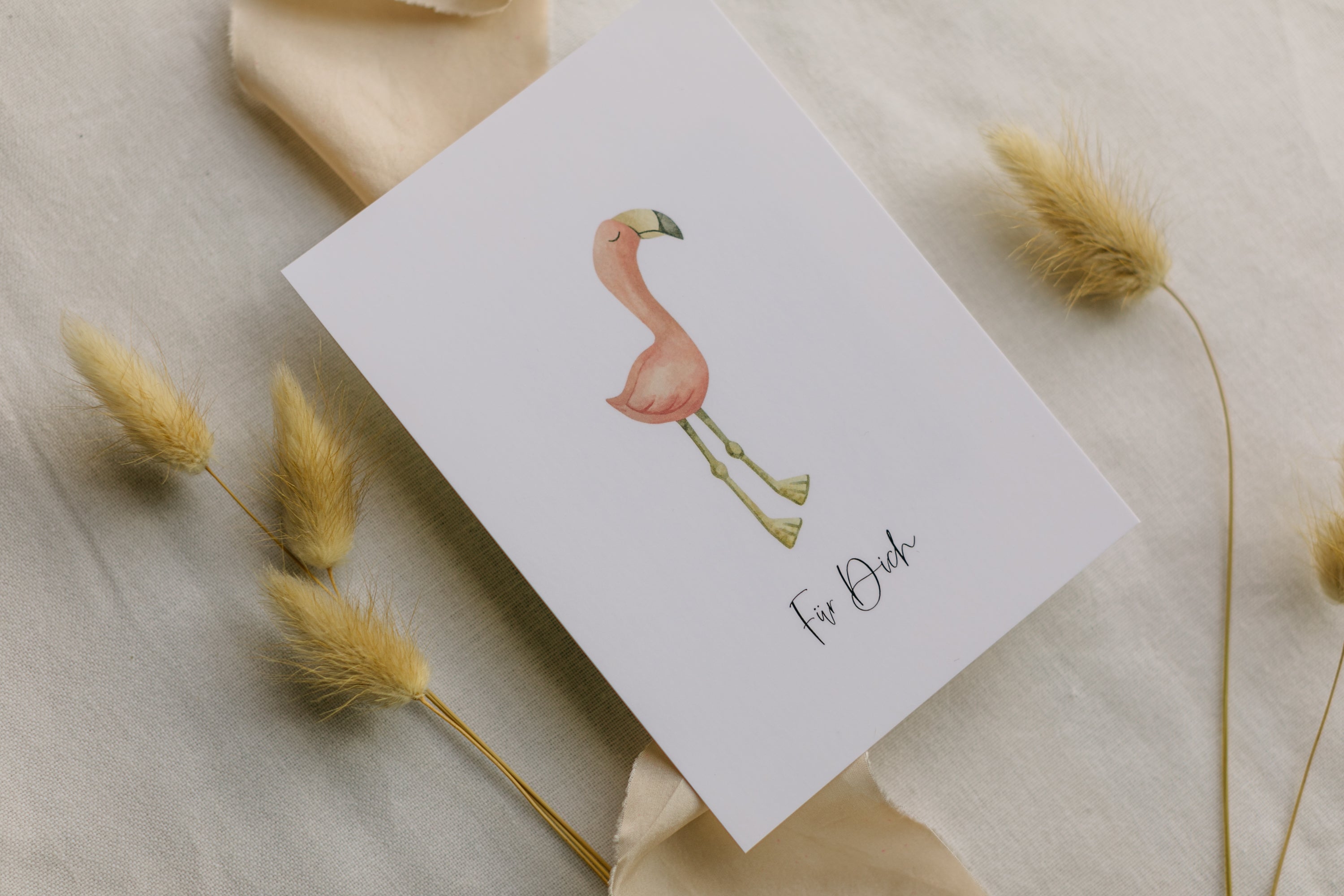 Postkarte Flamingo mit der Aufschrift: &quot;Für Dich&quot;