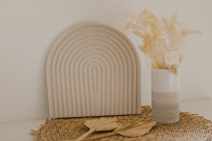 Decorative tray arch made of Jesmonite