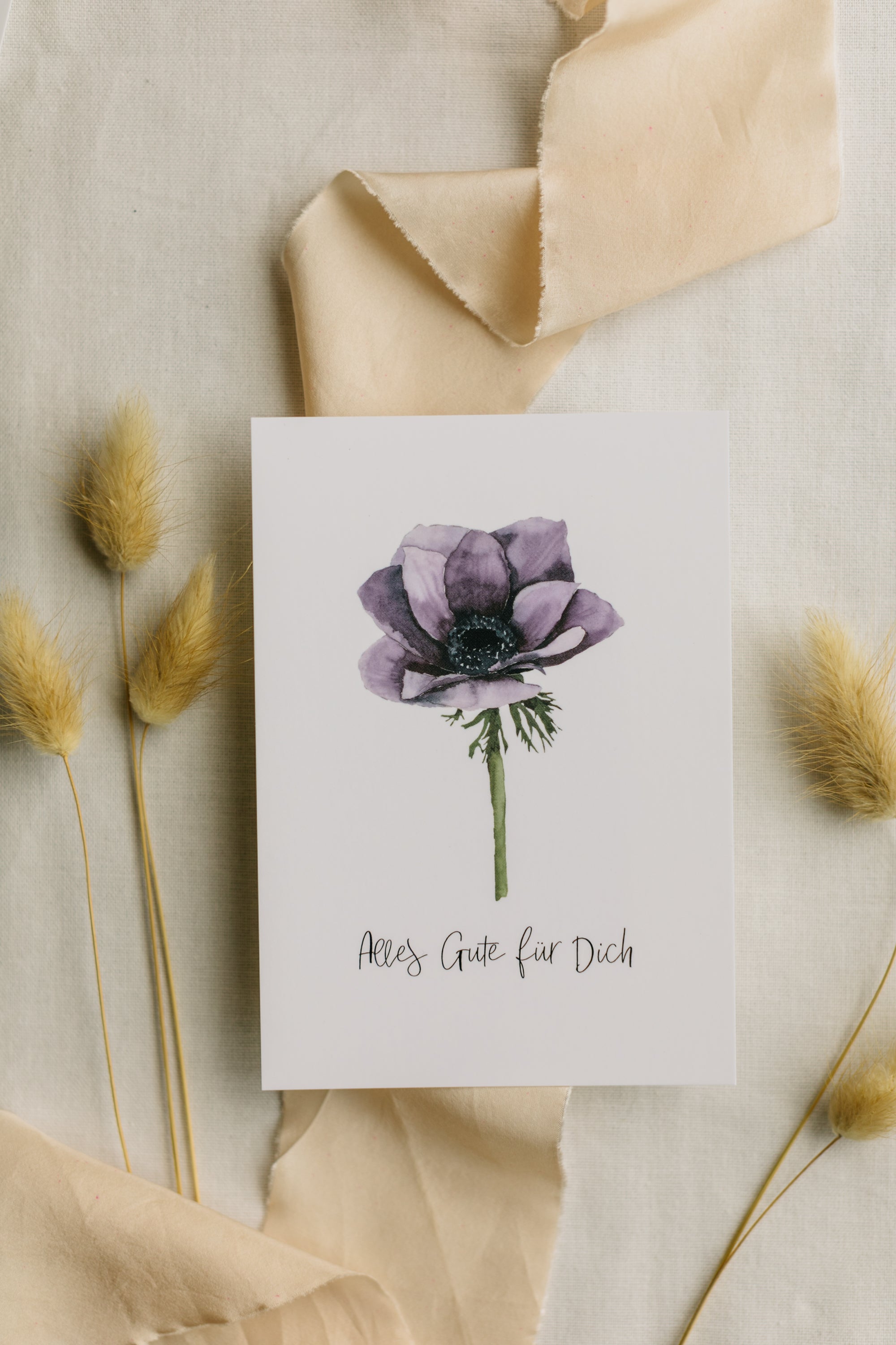 Postkarte lila Blume mit der Aufschrift: &quot;Alles Gute für Dich&quot;