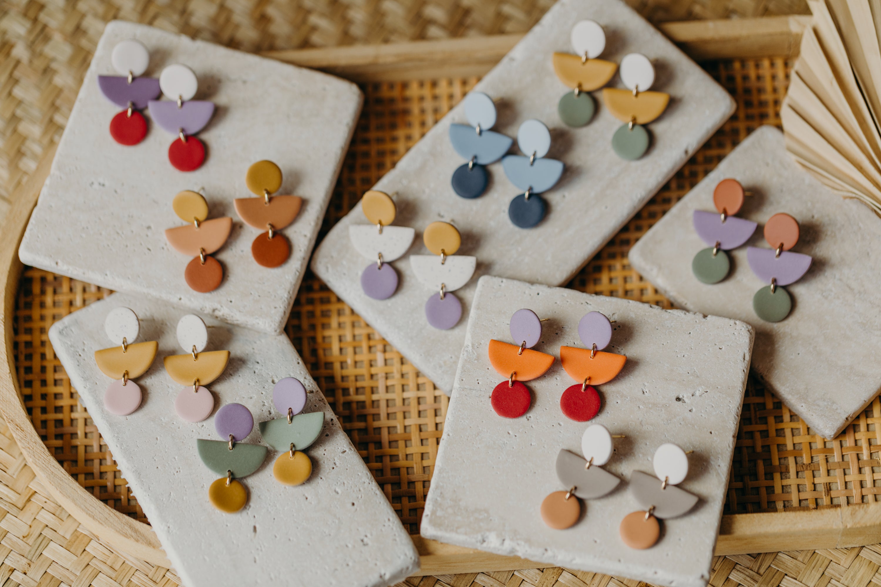 Mailin - Polymer clay earrings in different shades of blue