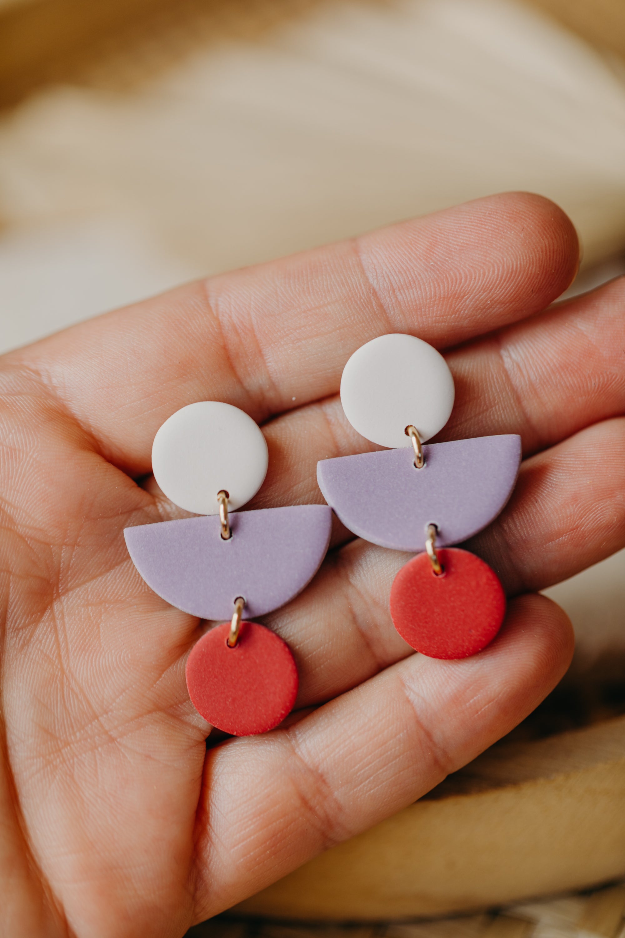 Mailin - Polymer clay earrings in vanilla, light purple and red