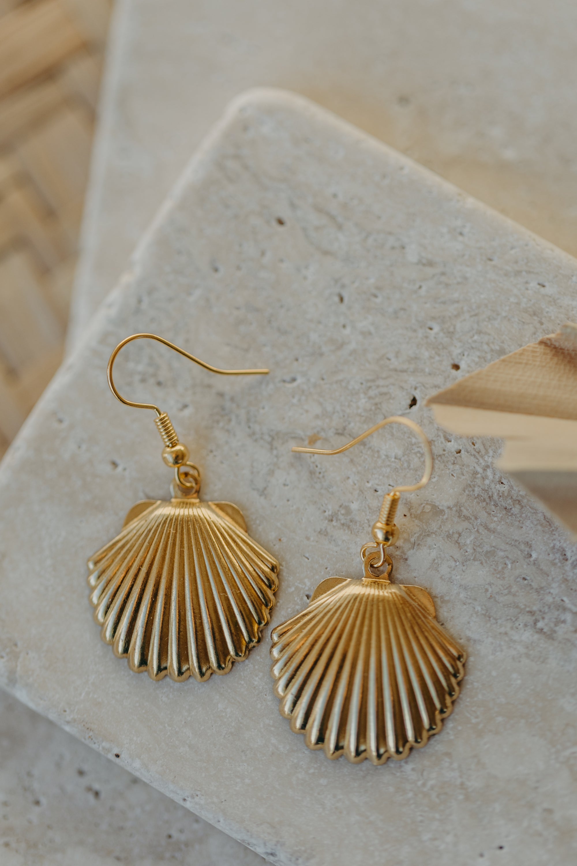 fringe earrings made of brass