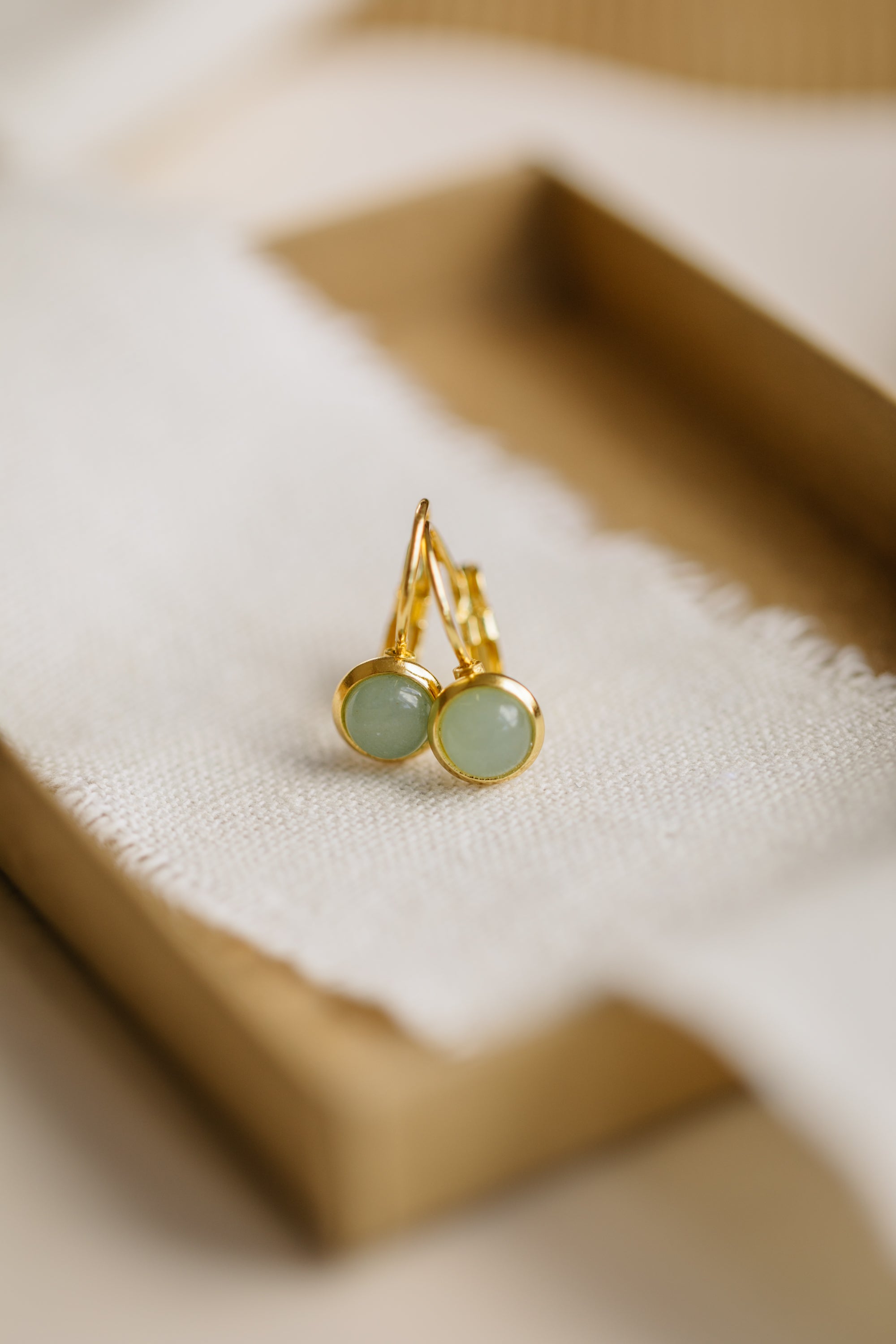 mint colored aventurine gemstone earrings (6 mm)