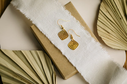 fringe earrings made of brass