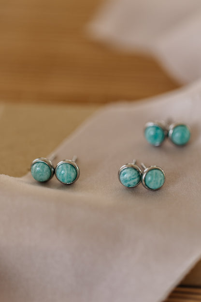 turquoise amazonite gemstone stud earrings silver (6 mm)