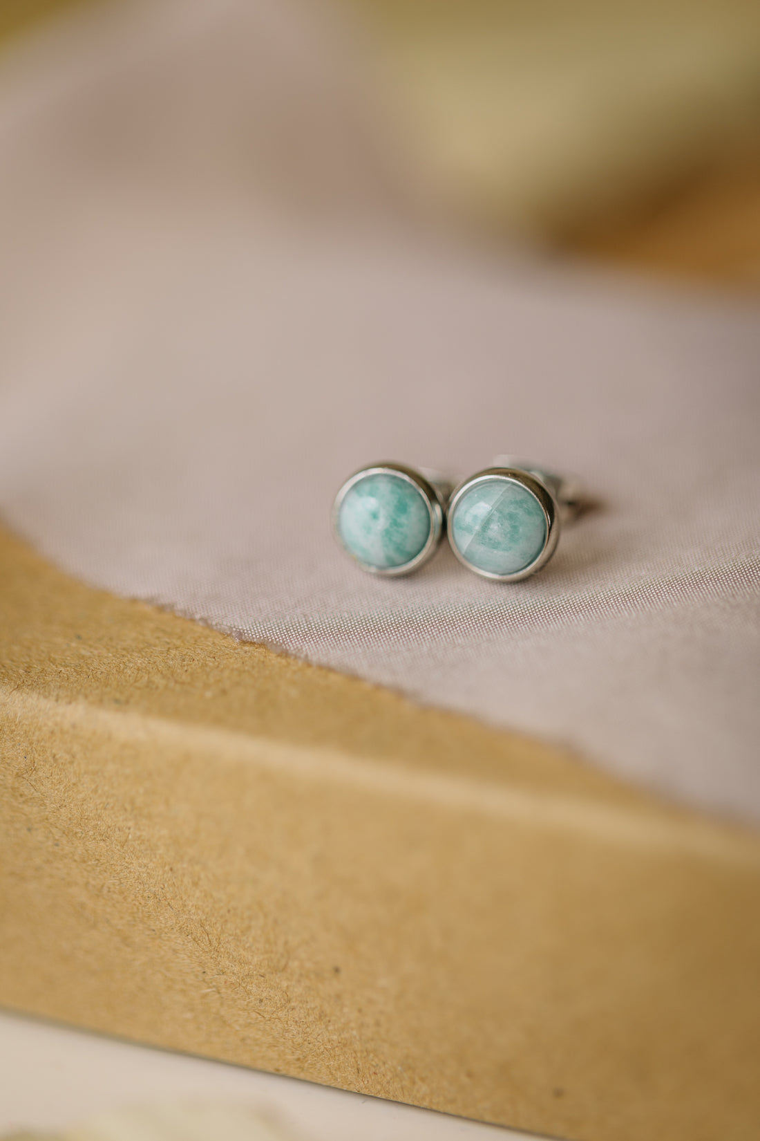 turquoise amazonite gemstone stud earrings silver (6 mm)