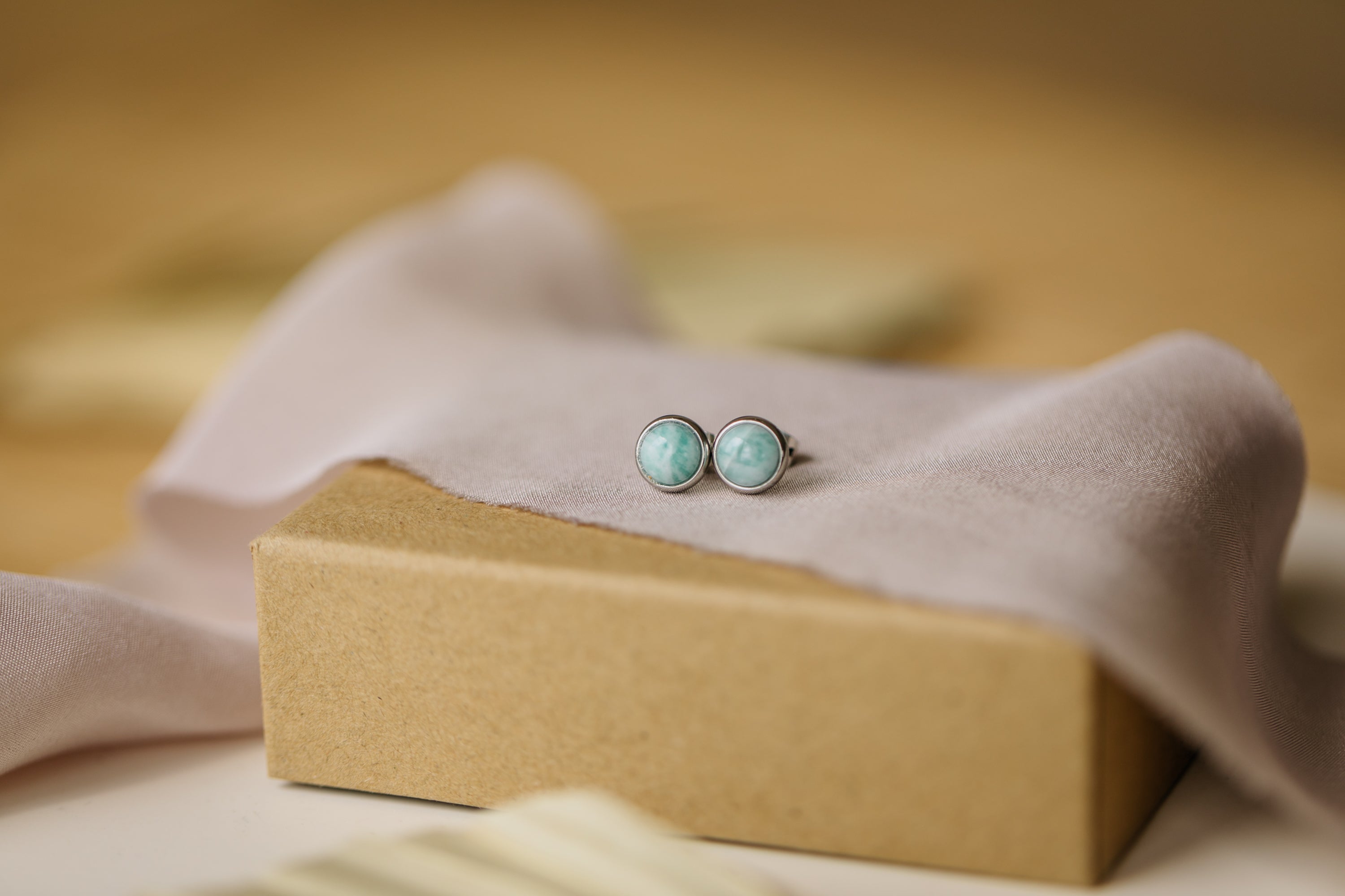 turquoise amazonite gemstone stud earrings silver (6 mm)