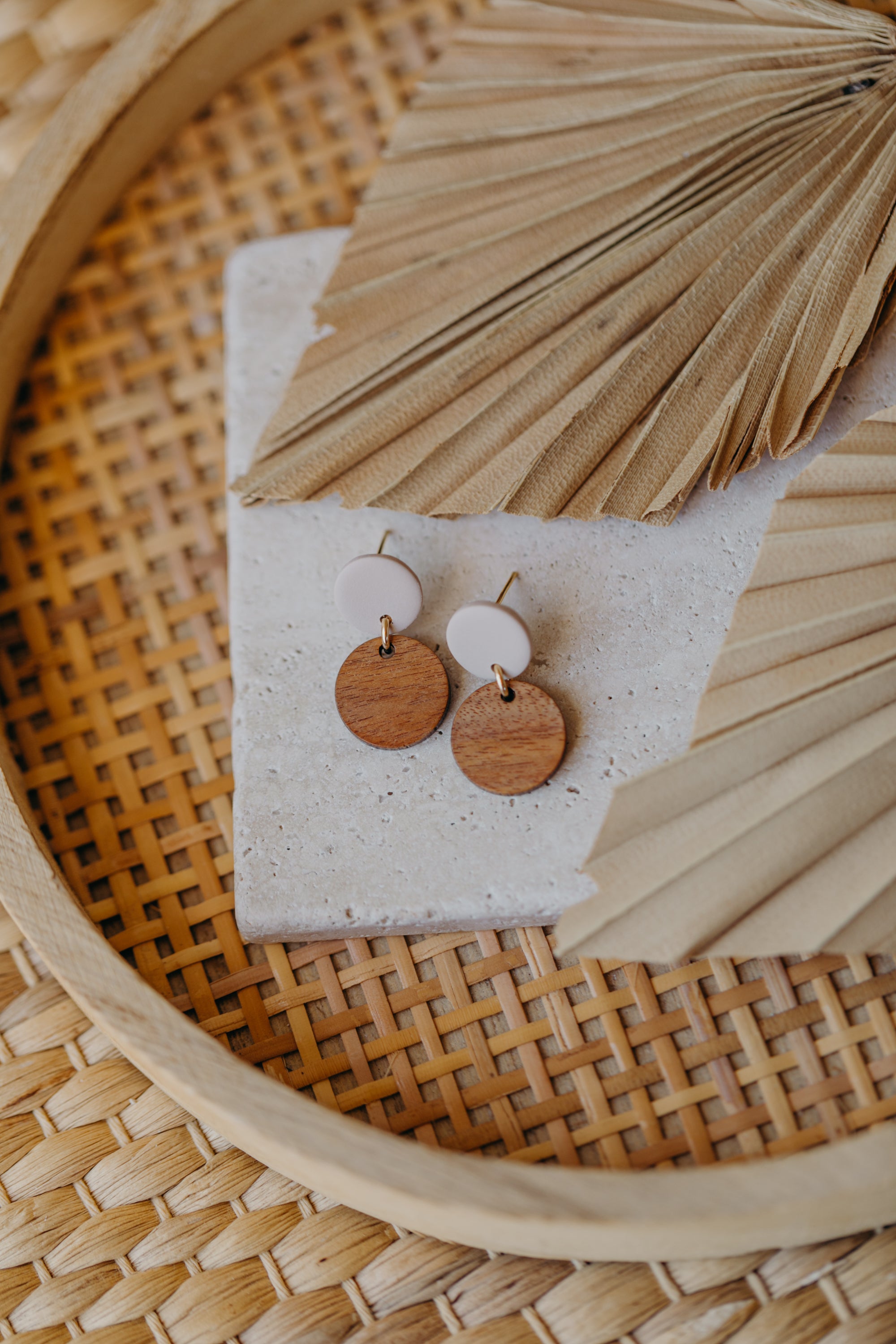 round beige polymer clay earrings with round wooden pendant