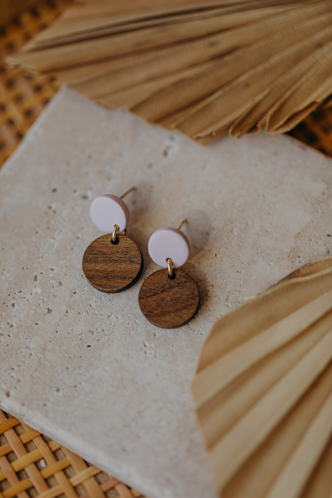 round polymer clay earrings in light pink with round wooden pendant