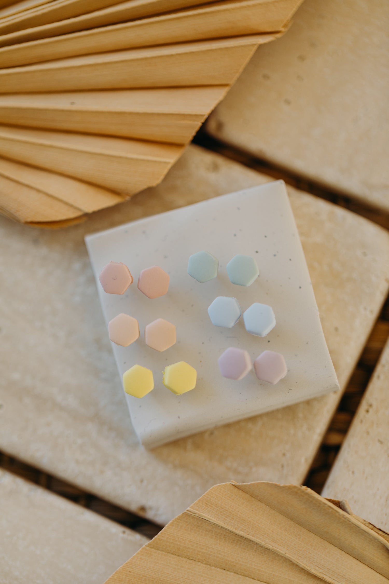 SUMI - small hexagonal earrings made of polymer clay in pastel colors