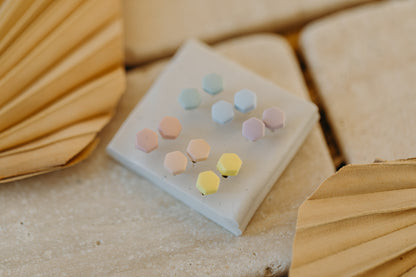 SUMI - small hexagonal earrings made of polymer clay in pastel colors