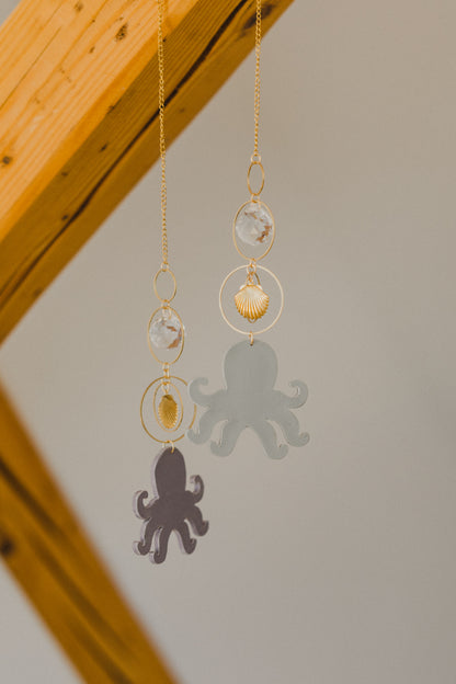 Suncatcher octopus, purple or mint 