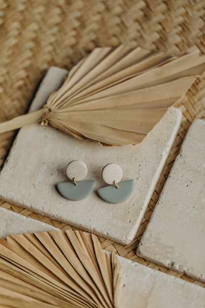 Tamara - two-tone polymer clay earrings in Barolo and dark blue